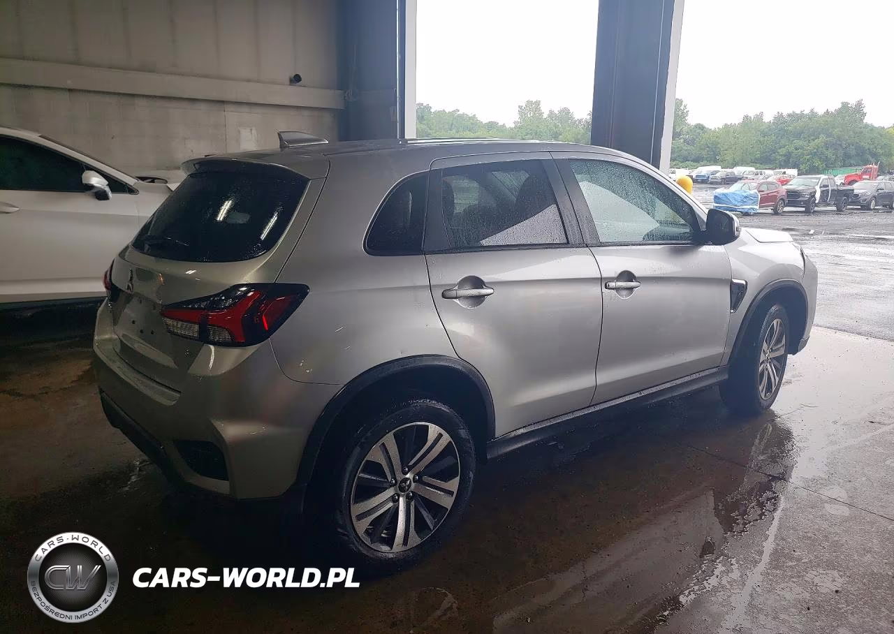 2023 Mitsubishi Outlander Sport S-Se VIN:JA4ARUAU6PU016459 - 3
