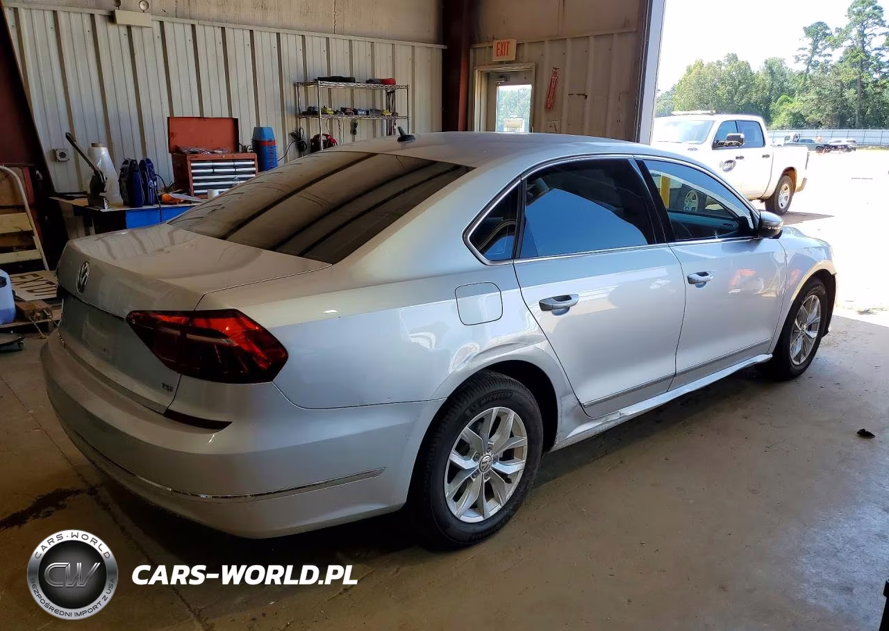 2017 Volkswagen Passat S VIN:1VWAT7A30HC029504 - 3