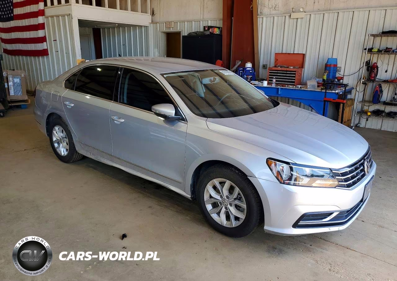 2017 Volkswagen Passat S VIN:1VWAT7A30HC029504 - 4