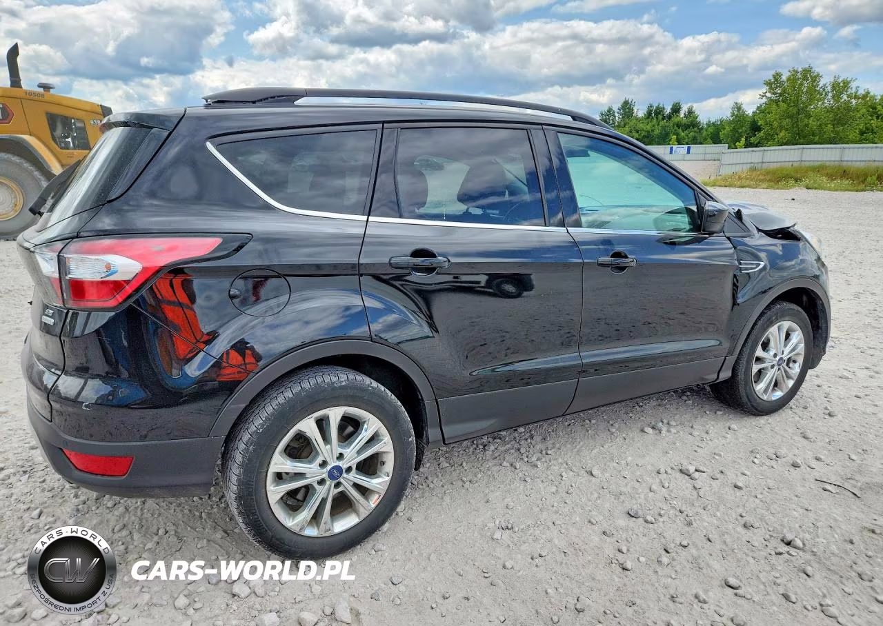 2017 Ford Escape Se VIN:1FMCU0GD3HUD26997 - 3