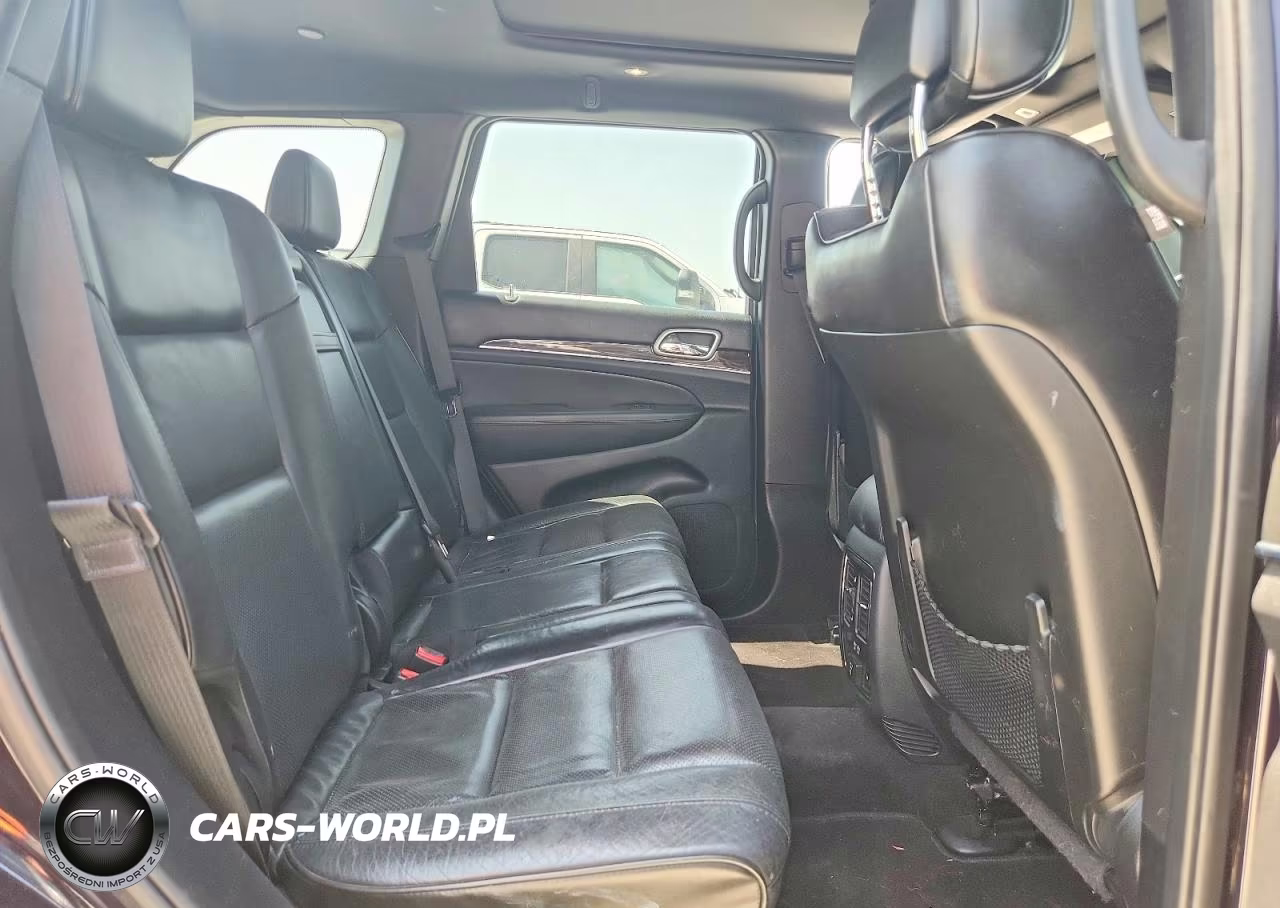 2018 Jeep Grand Cherokee Overland VIN:1C4RJFCG3JC477215 - 11