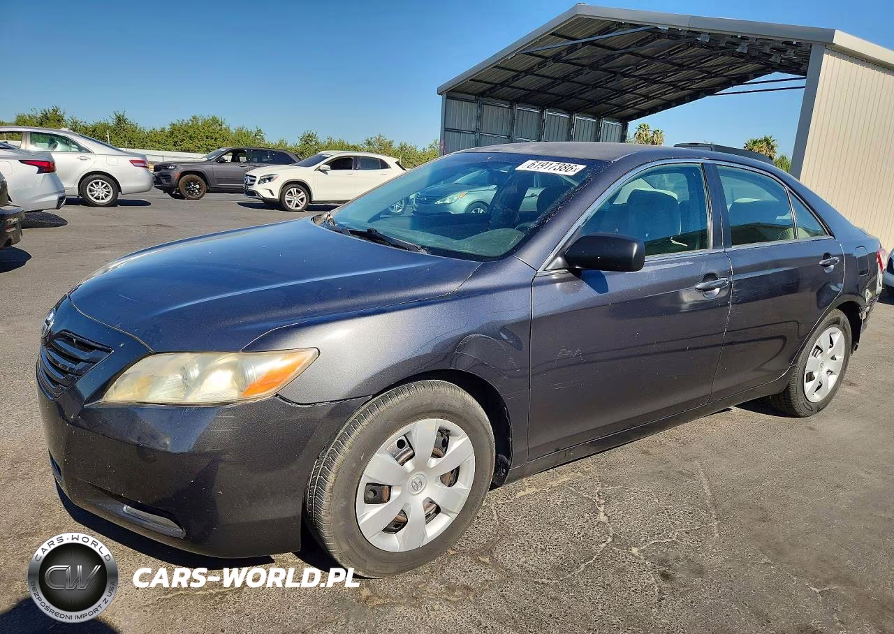 2007 Toyota Camry Le – zdjęcie 1 z 12