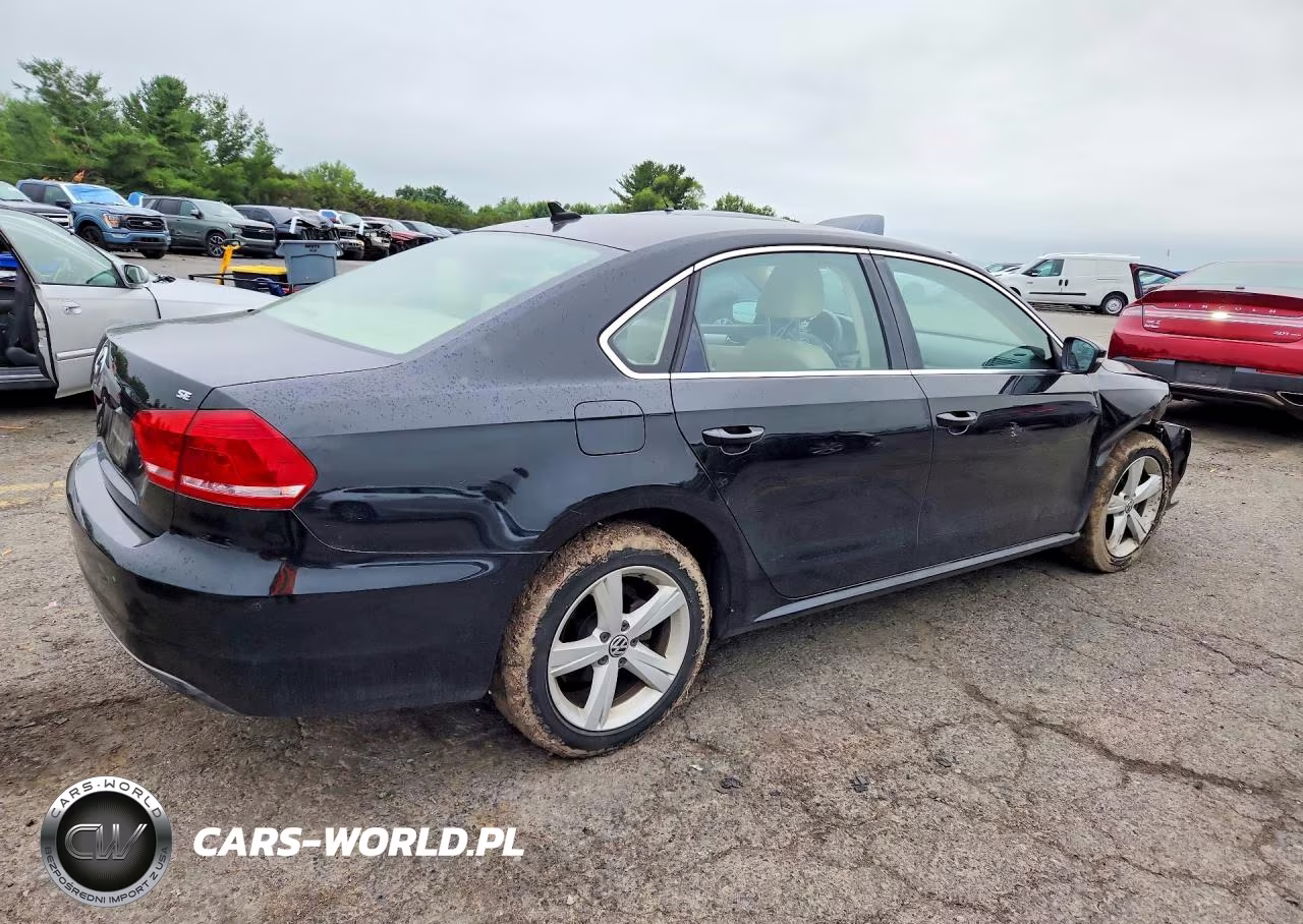 2013 Volkswagen Passat Se VIN:1VWBP7A3XDC058981 - 3