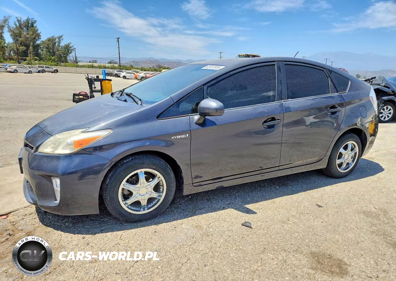 2012 Toyota Prius Three – zdjęcie 1 z 12