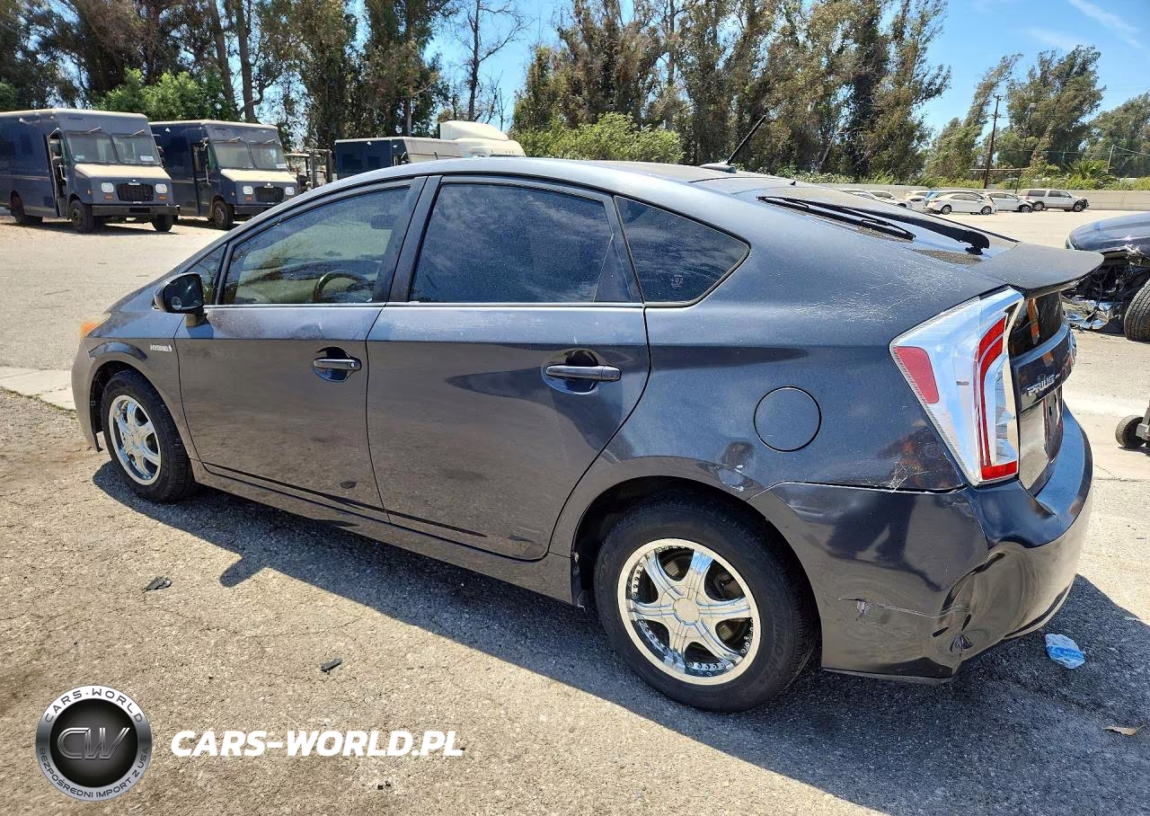 2012 Toyota Prius Three VIN:JTDKN3DU3C1517557 - 2