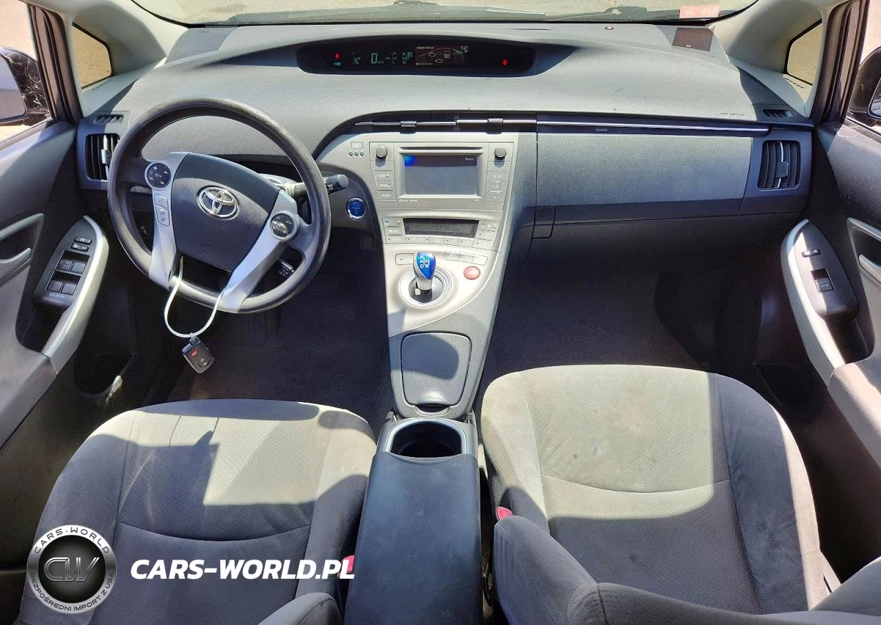 2012 Toyota Prius Three VIN:JTDKN3DU3C1517557 - 8