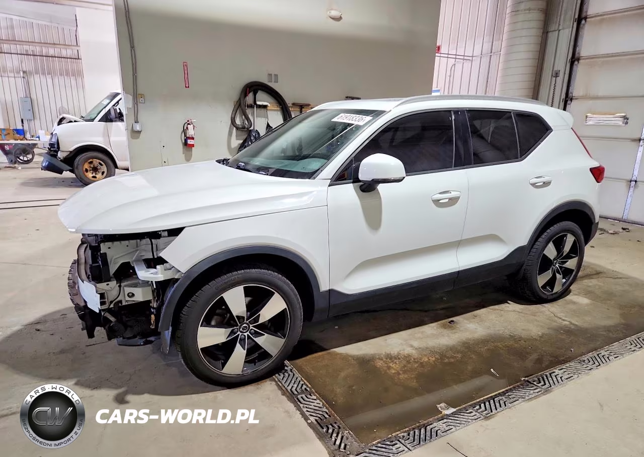 2019 Volvo Xc40 T5 Momentum