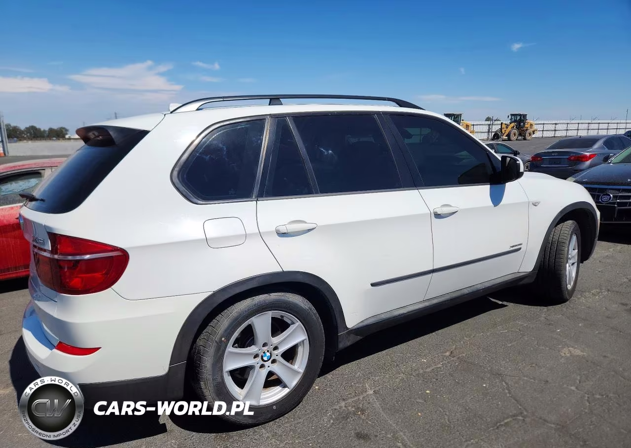 2013 BMW X5 xDrive35I VIN:5UXZV4C53D0B02441 - 3