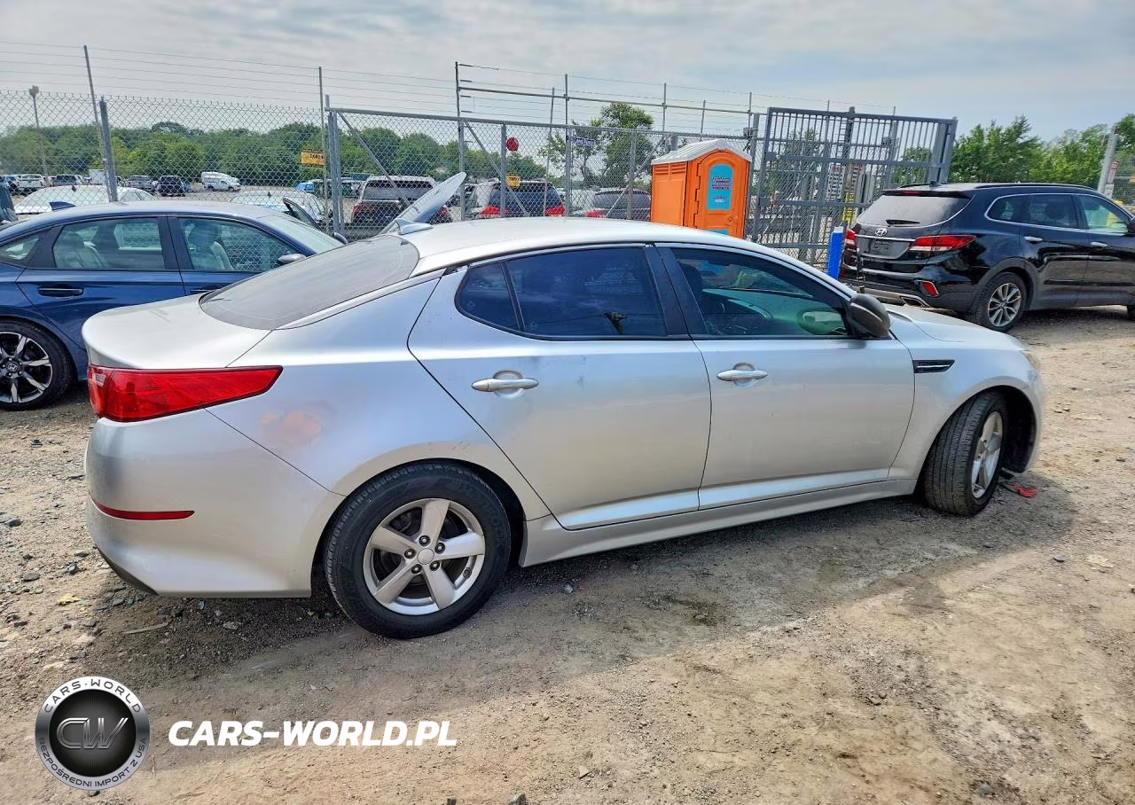 2014 Kia Optima Lx VIN:5XXGM4A77EG262383 - 3