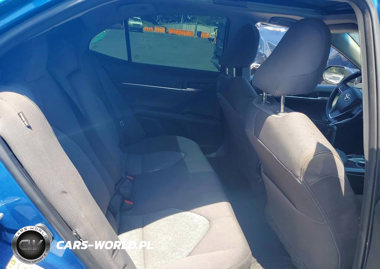 2018 Toyota Camry Xse VIN:4T1B61HKXJU077743 - 10
