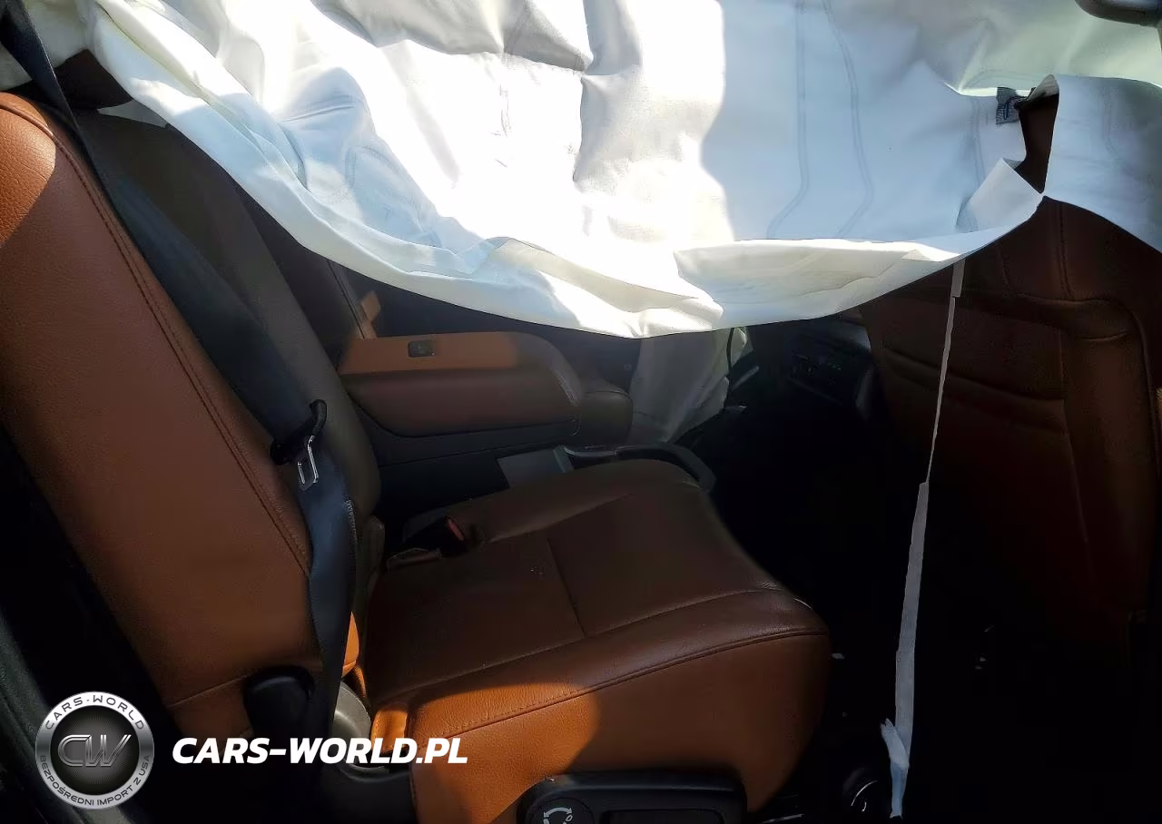 2019 Toyota Sequoia Platinum VIN:5TDDY5G18KS171505 - 11