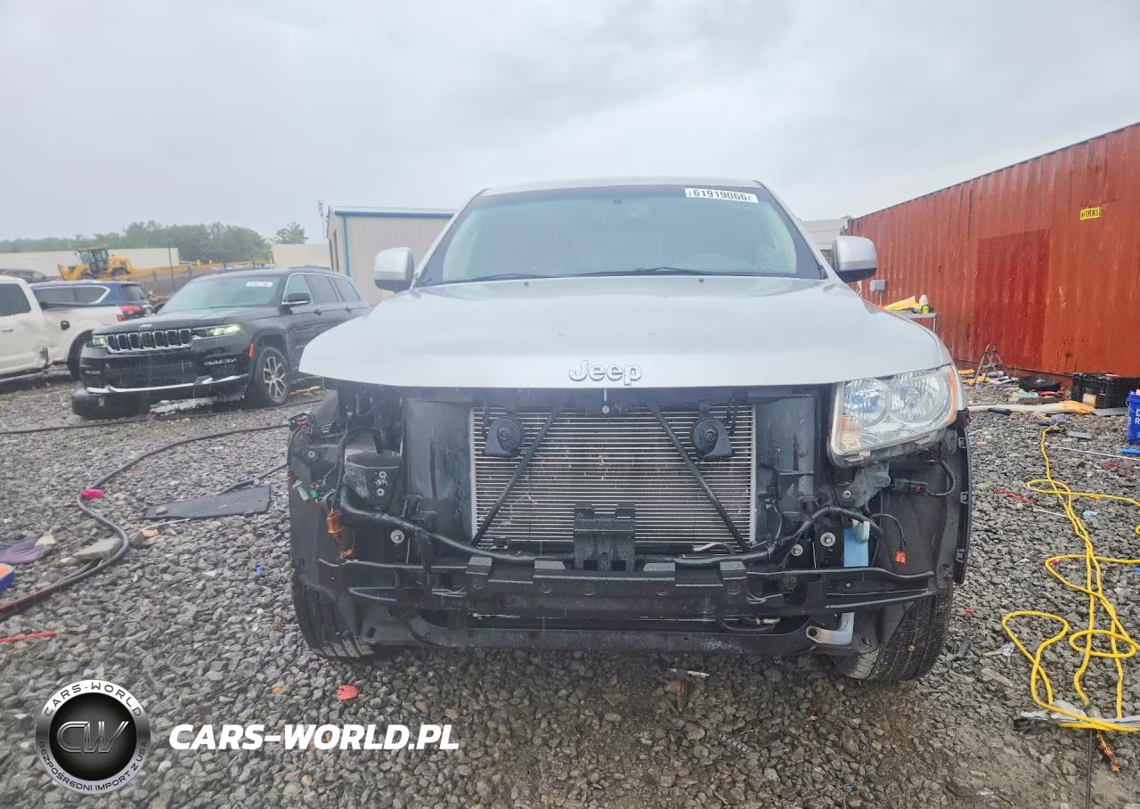 2012 Jeep Grand Cherokee Laredo VIN:1C4RJEAG9CC177386 - 5