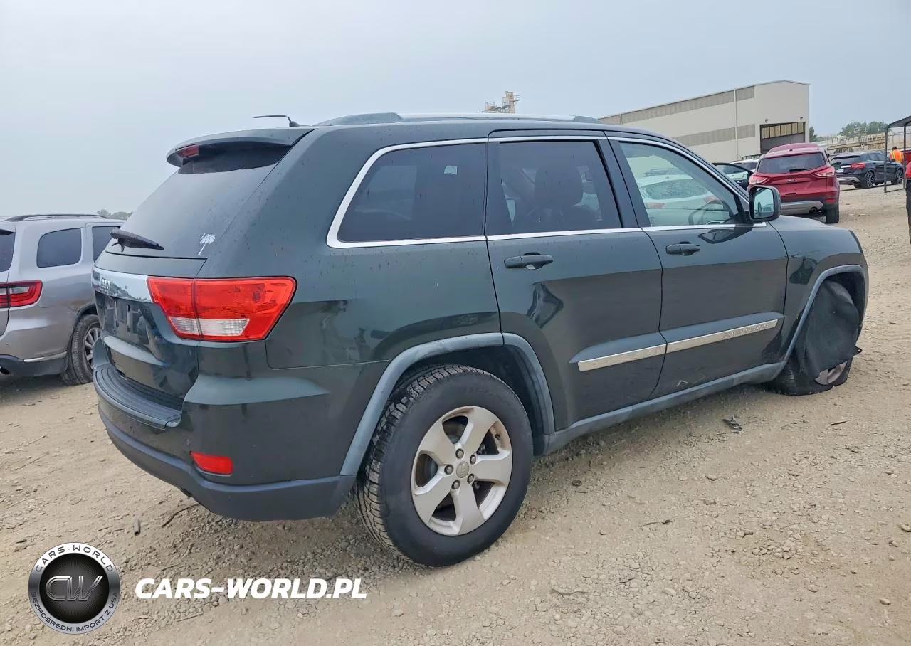 2011 Jeep Grand Cherokee Laredo VIN:1J4RR4GG0BC739002 - 3