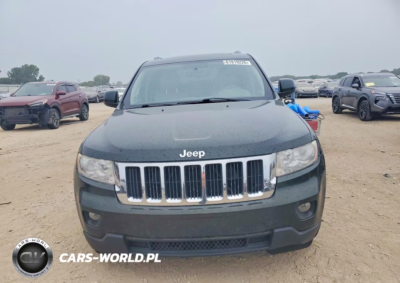2011 Jeep Grand Cherokee Laredo VIN:1J4RR4GG0BC739002 - 5