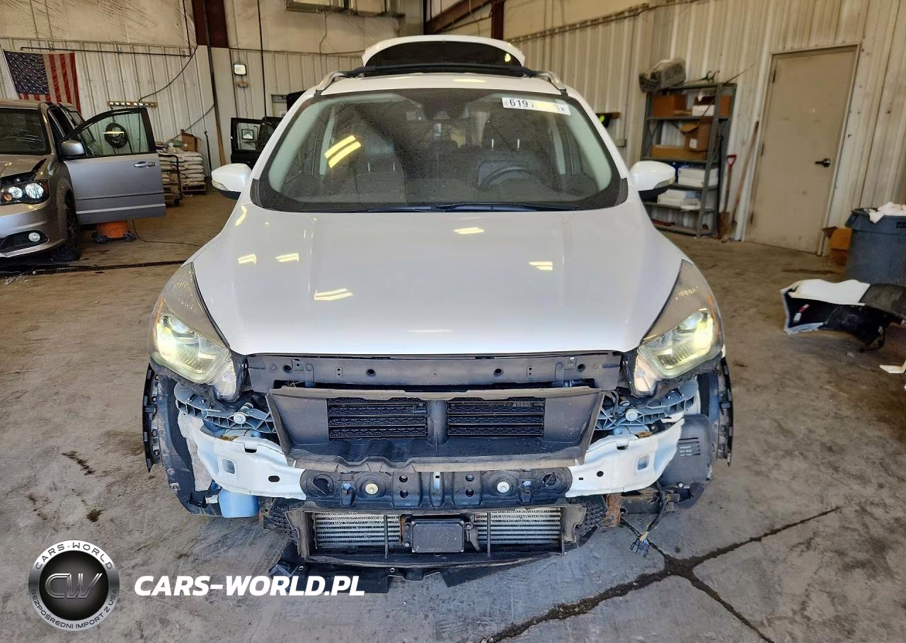 2019 Ford Escape Titanium VIN:1FMCU9J93KUB16805 - 5