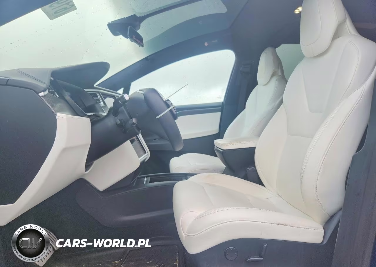 2017 Tesla Model X VIN:5YJXCBE40HF075999 - 7