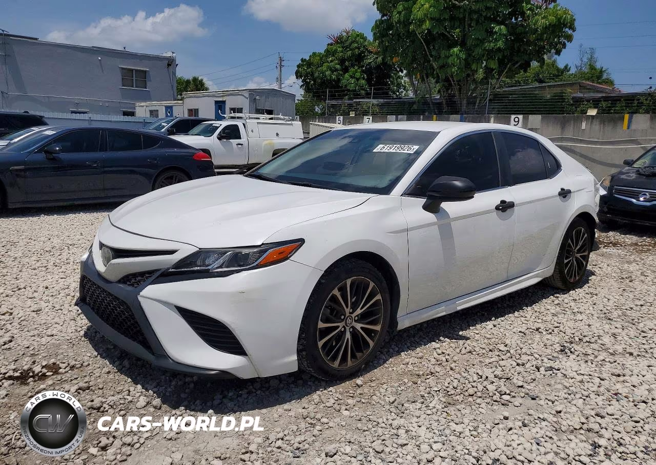 2020 Toyota Camry Se