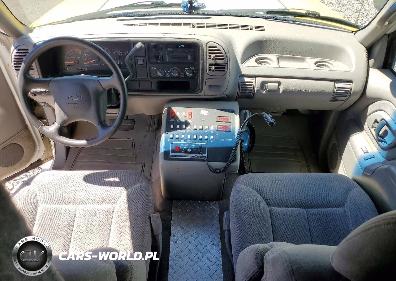1996 Chevrolet Gmt-400 K3500 VIN:1GBJK34J3TE266918 - 8