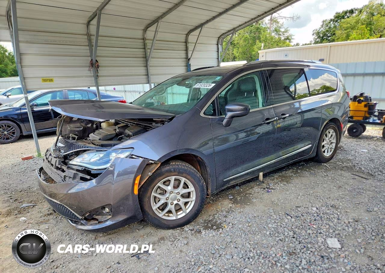 2020 Chrysler Pacifica Touring L