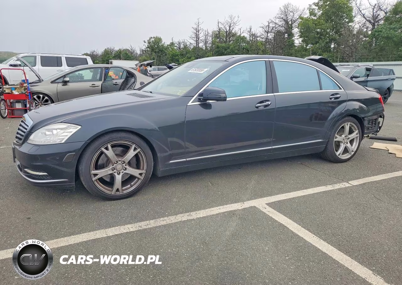 2013 Mercedes-Benz S 550 4Matic