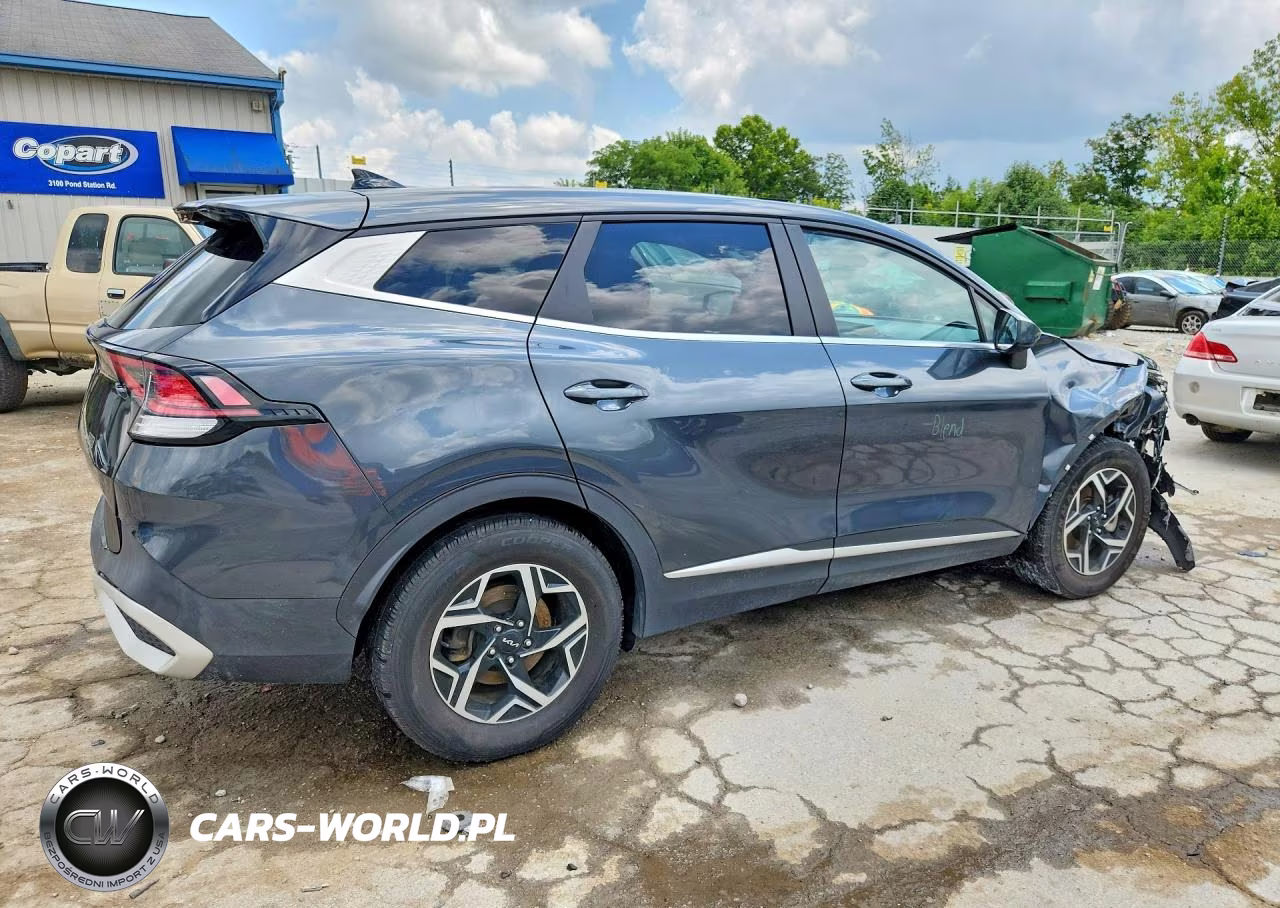 KIA SPORTAGE L VIN:KNDPU3AF8P7132657 - 3