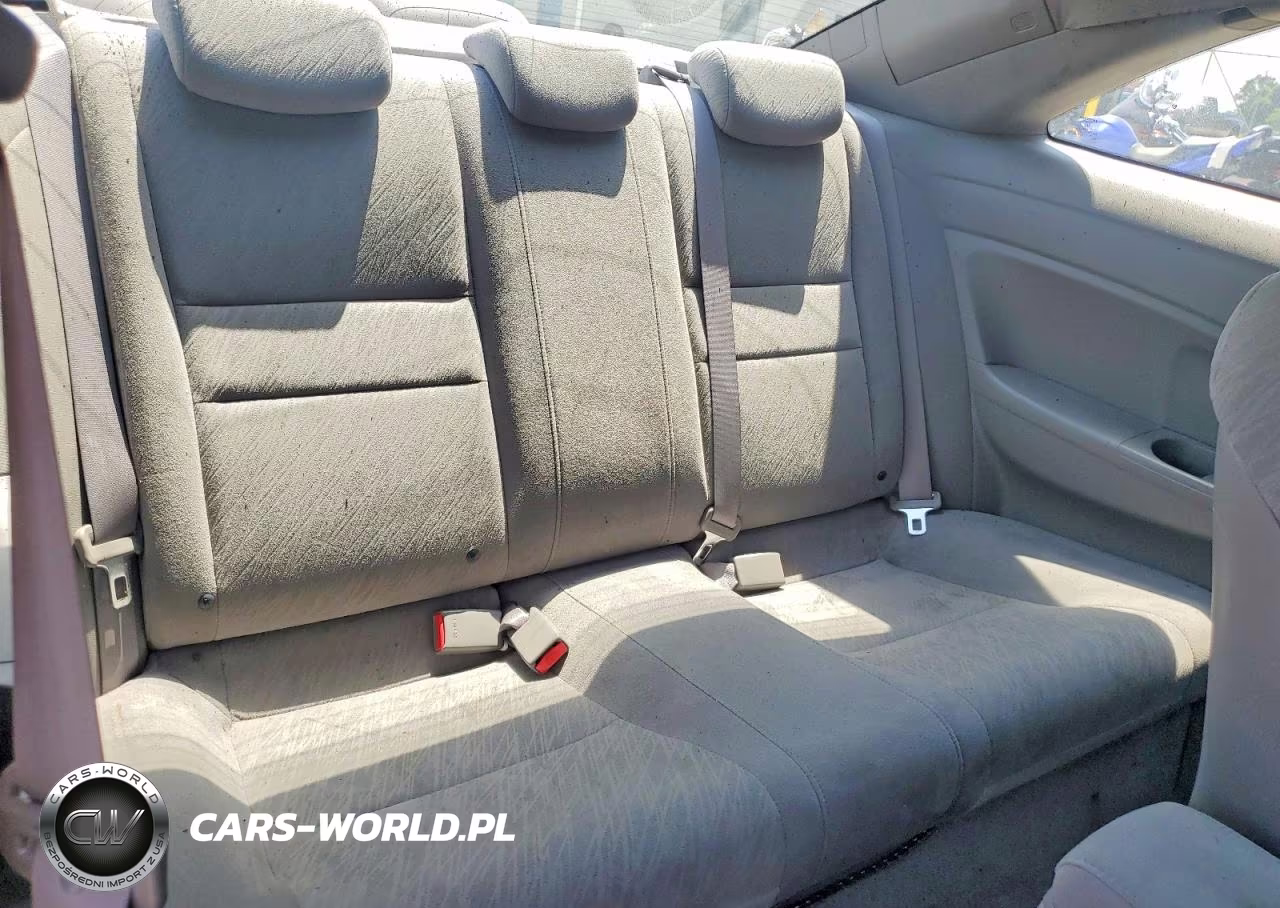 2007 Honda Civic Lx VIN:2HGFG12687H558456 - 10
