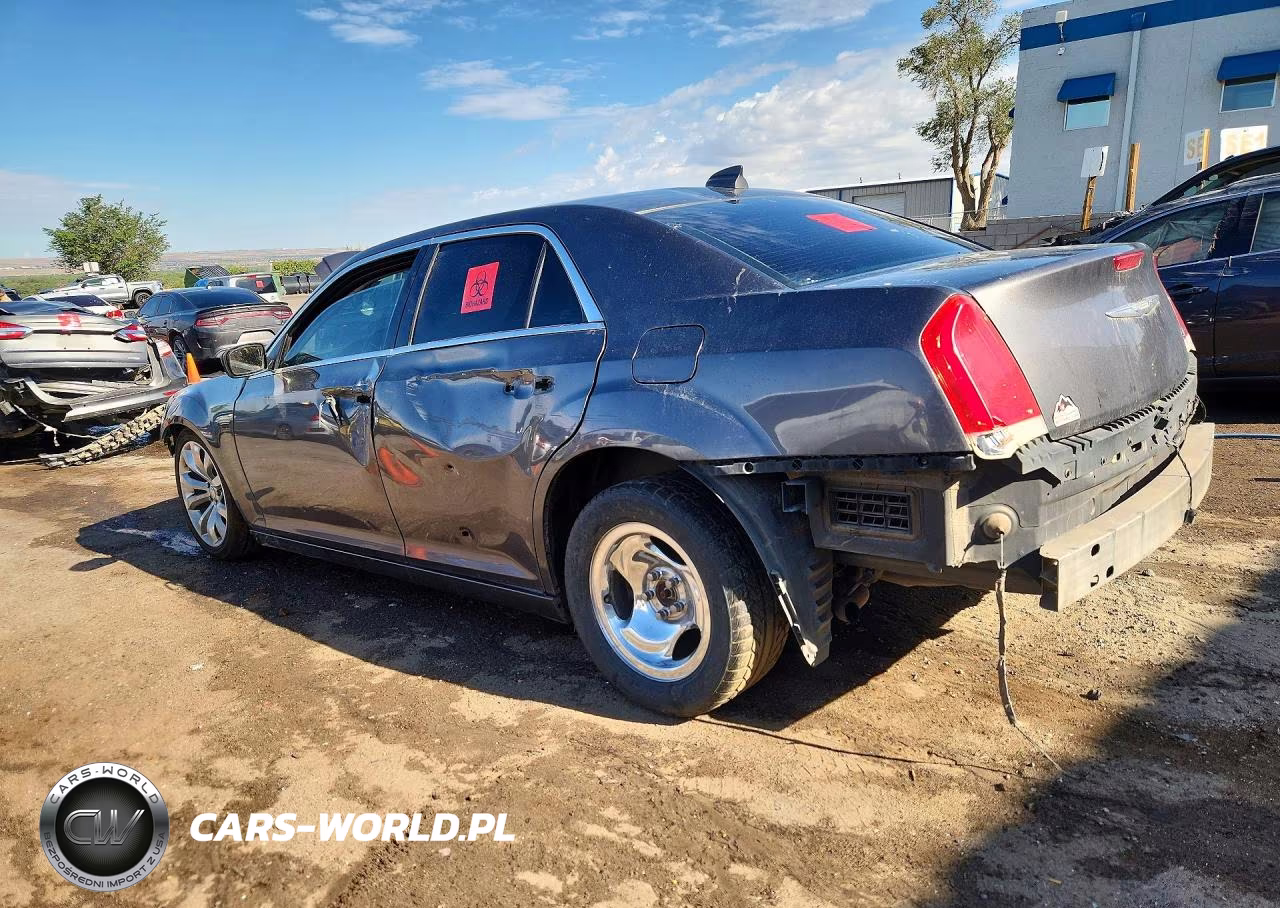 2015 Chrysler 300C VIN:2C3CCAET6FH882037 - 2