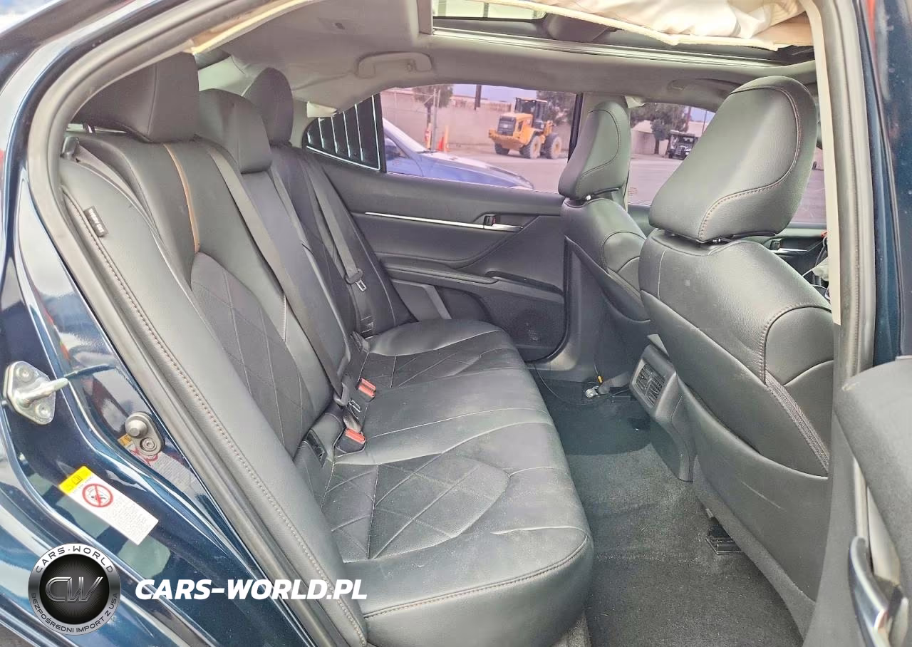 2018 Toyota Camry Xle V6 VIN:4T1BZ1HK5JU505502 - 10