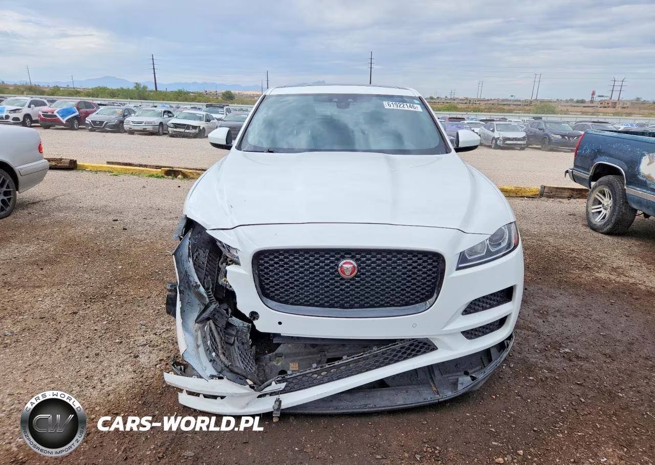 2020 Jaguar F-Pace Premium VIN:SADCJ2FX8LA645797 - 5