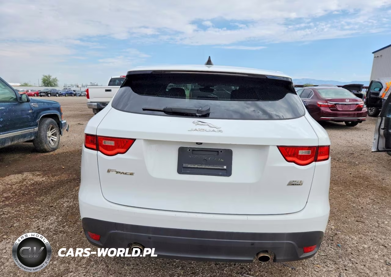 2020 Jaguar F-Pace Premium VIN:SADCJ2FX8LA645797 - 6