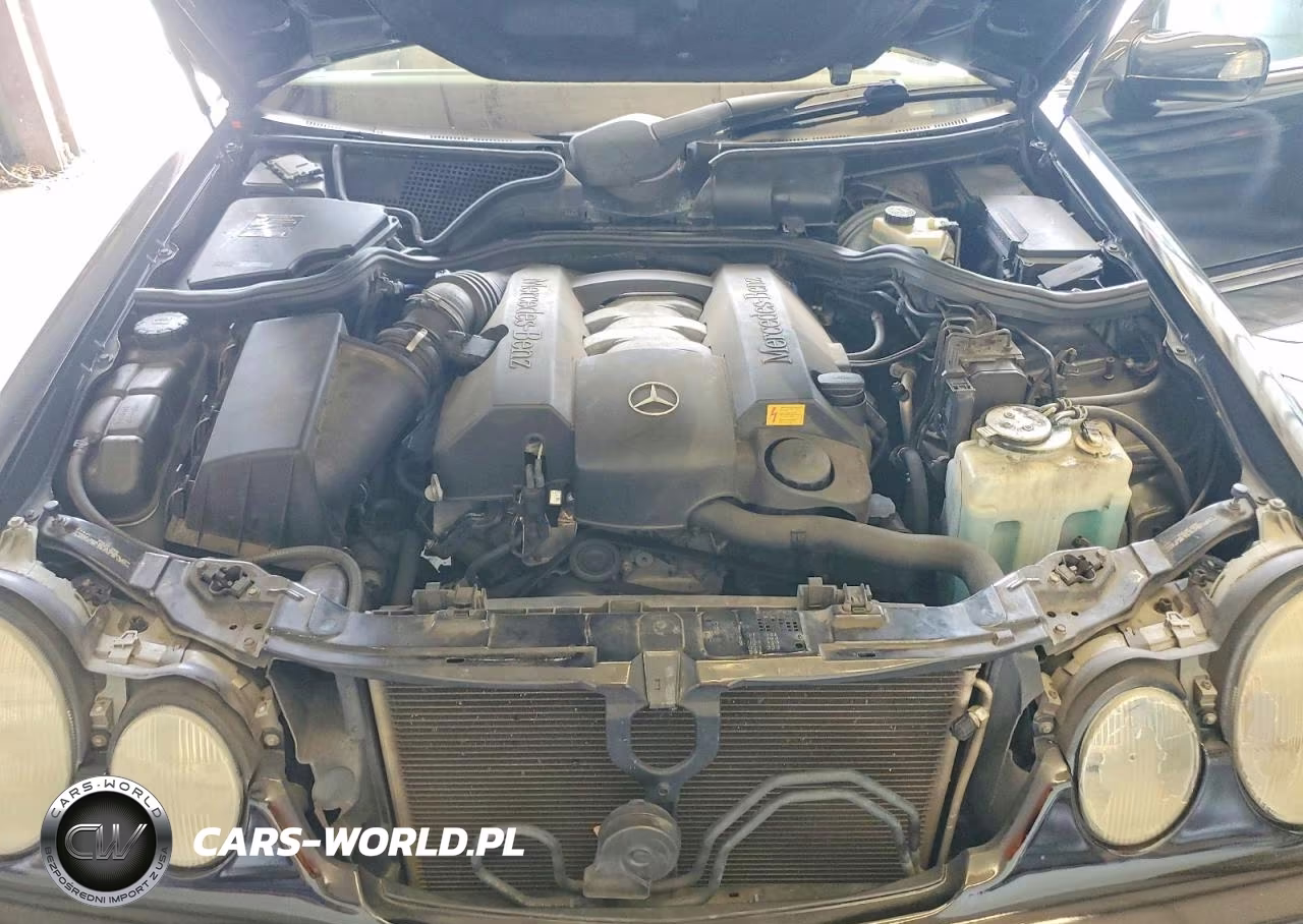 2000 Mercedes-Benz E 320 VIN:WDBJF65J7YB110226 - 11