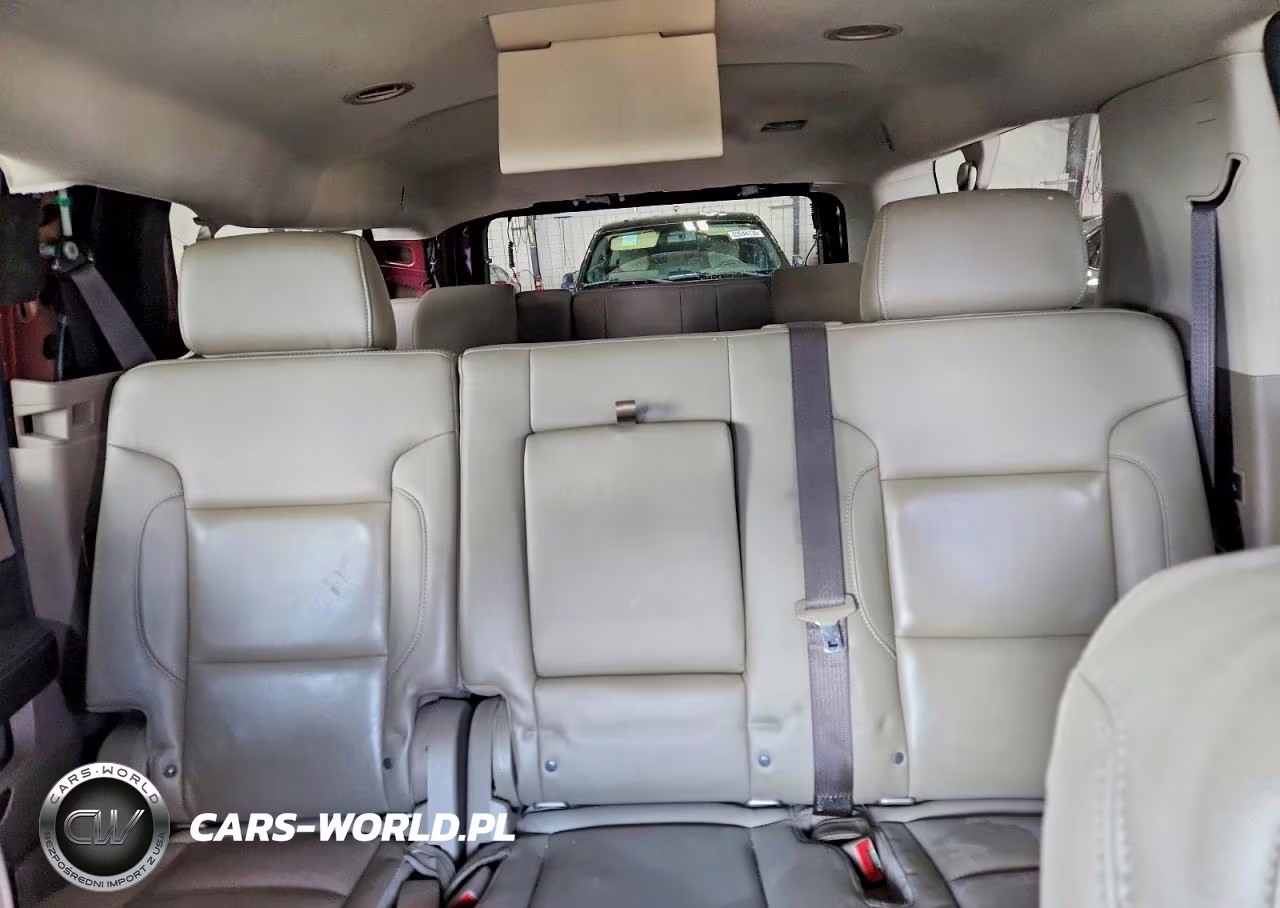 2020 Chevrolet Suburban K1500 Lt VIN:1GNSKHKC9LR215604 - 10