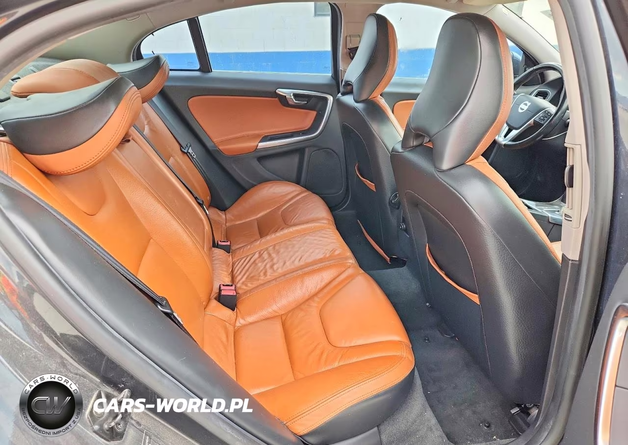 2012 Volvo S60 T5 VIN:YV1622FSXC2100179 - 10