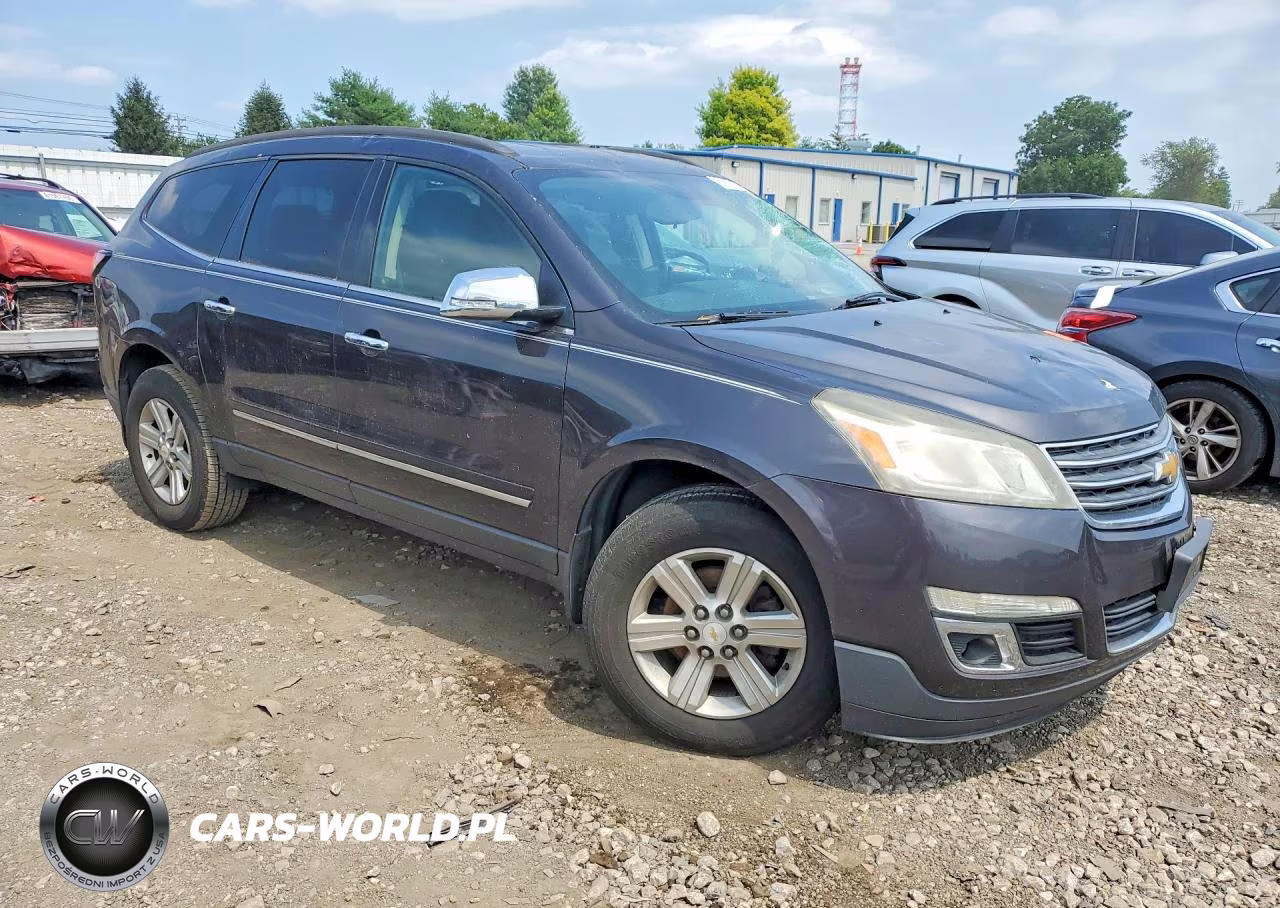 2013 Chevrolet Traverse Lt VIN:1GNKRGKD1DJ174156 - 4