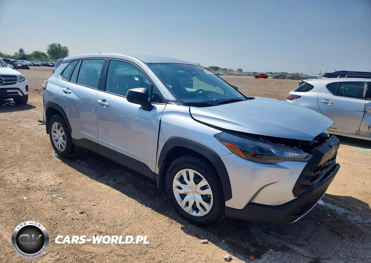 2026 Toyota Corolla Cross L VIN:7MUAAABG0TV168133 - 4
