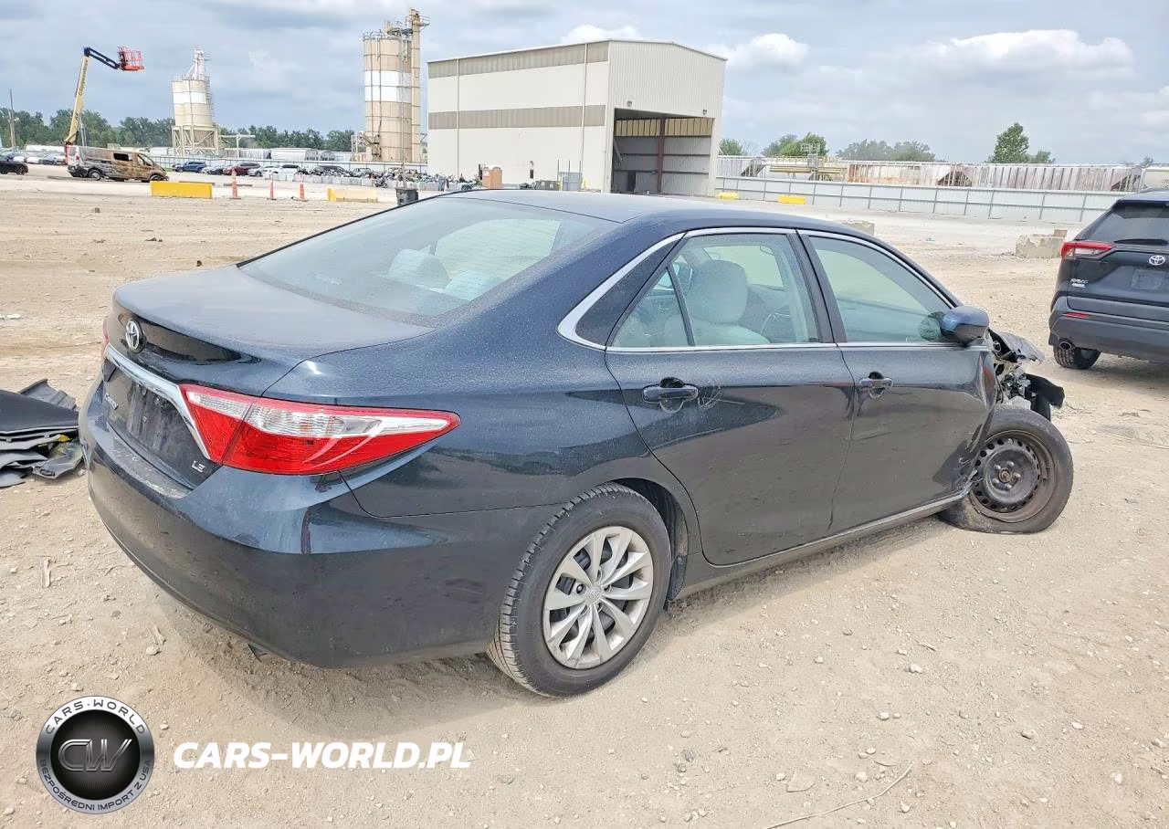 2015 Toyota Camry Le VIN:4T4BF1FK5FR464281 - 3