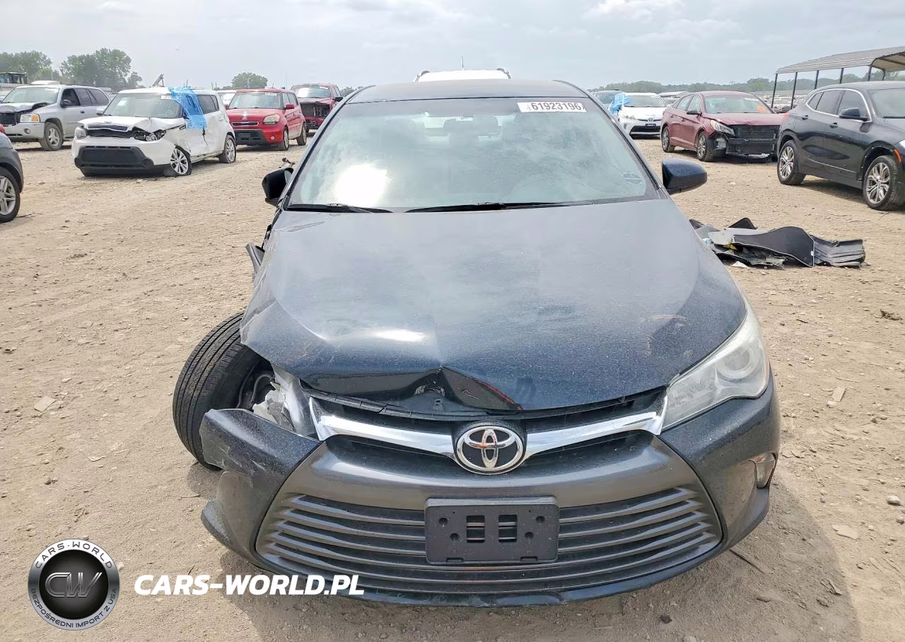 2015 Toyota Camry Le VIN:4T4BF1FK5FR464281 - 5