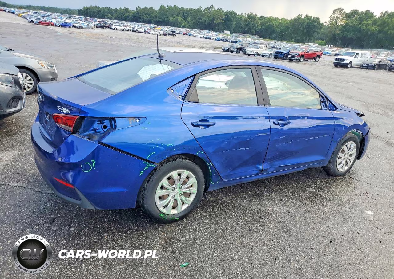 2018 Hyundai Accent Se VIN:3KPC24A32JE025546 - 3