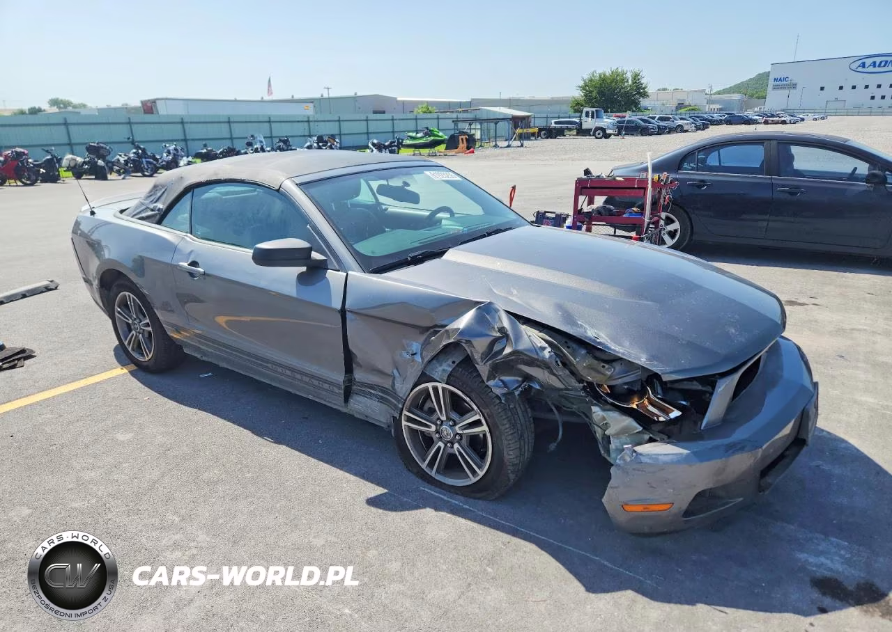 2010 Ford Mustang VIN:1ZVBP8EN0A5121796 - 4