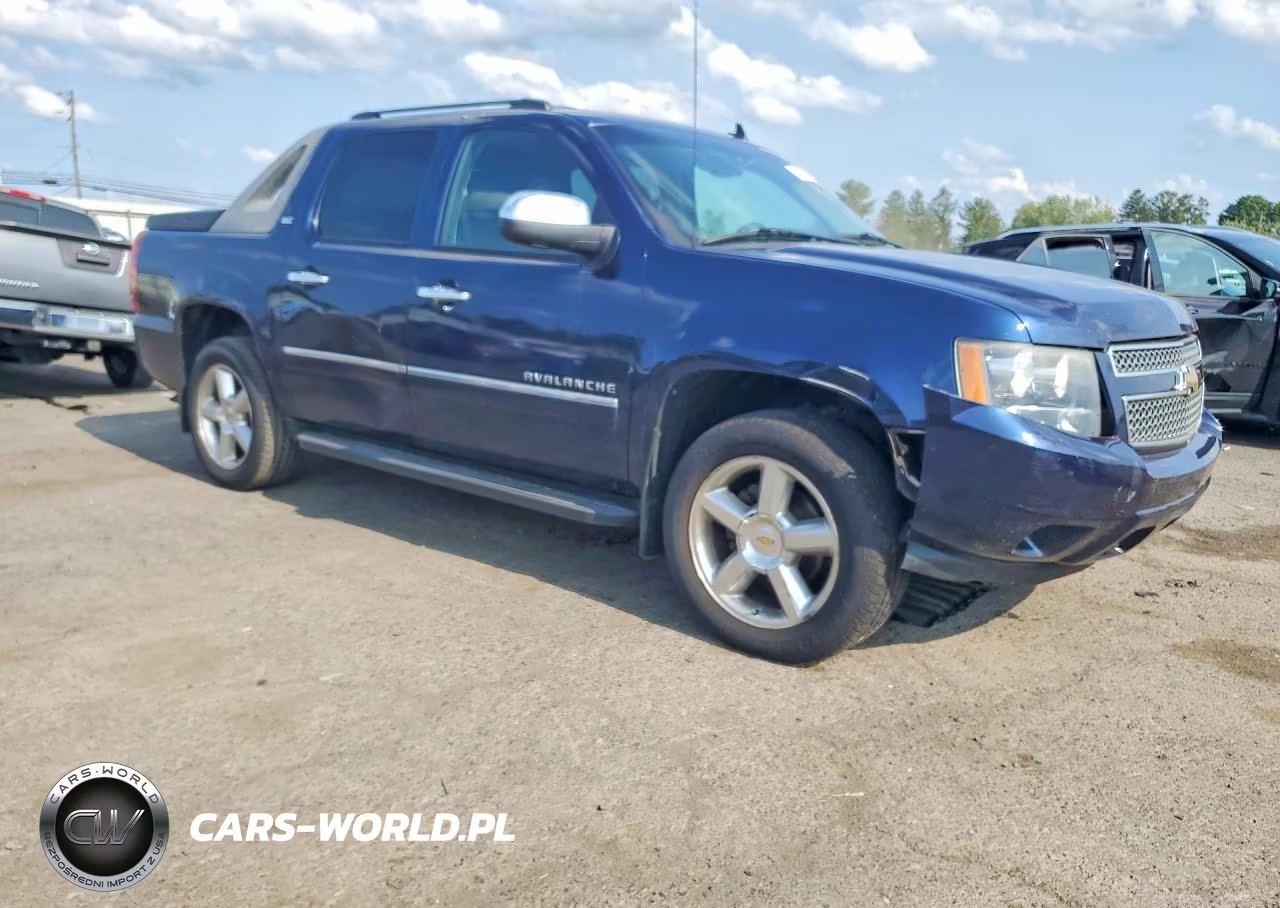 2010 Chevrolet Avalanche Ltz VIN:3GNVKGE00AG115235 - 4