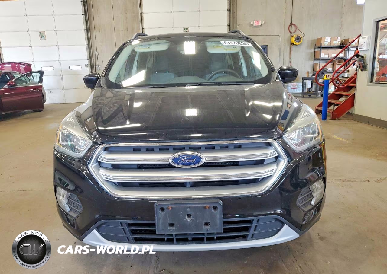 2017 Ford Escape Se VIN:1FMCU9GD2HUA77144 - 5