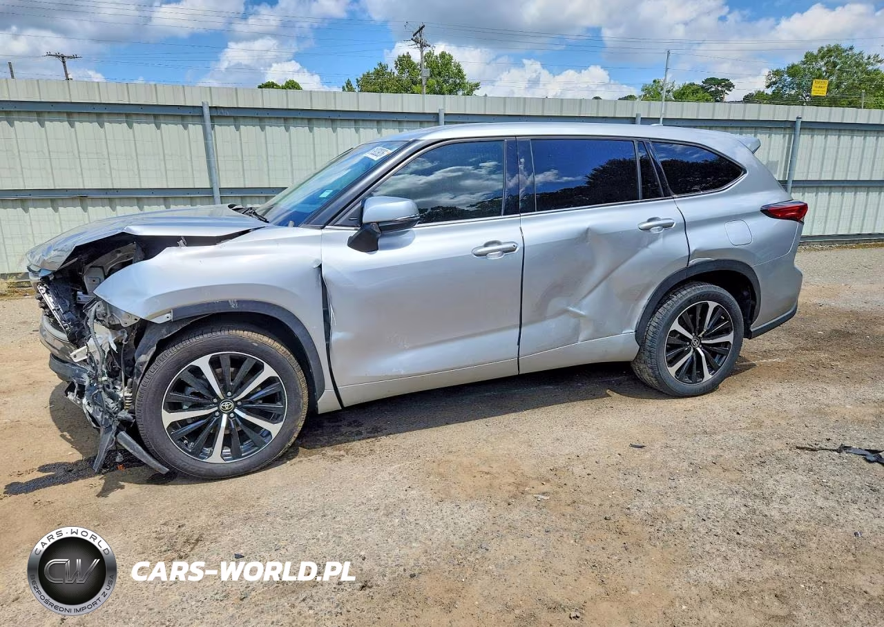 2021 Toyota Highlander Le VIN:5TDZZRAH9MS078947 - 1