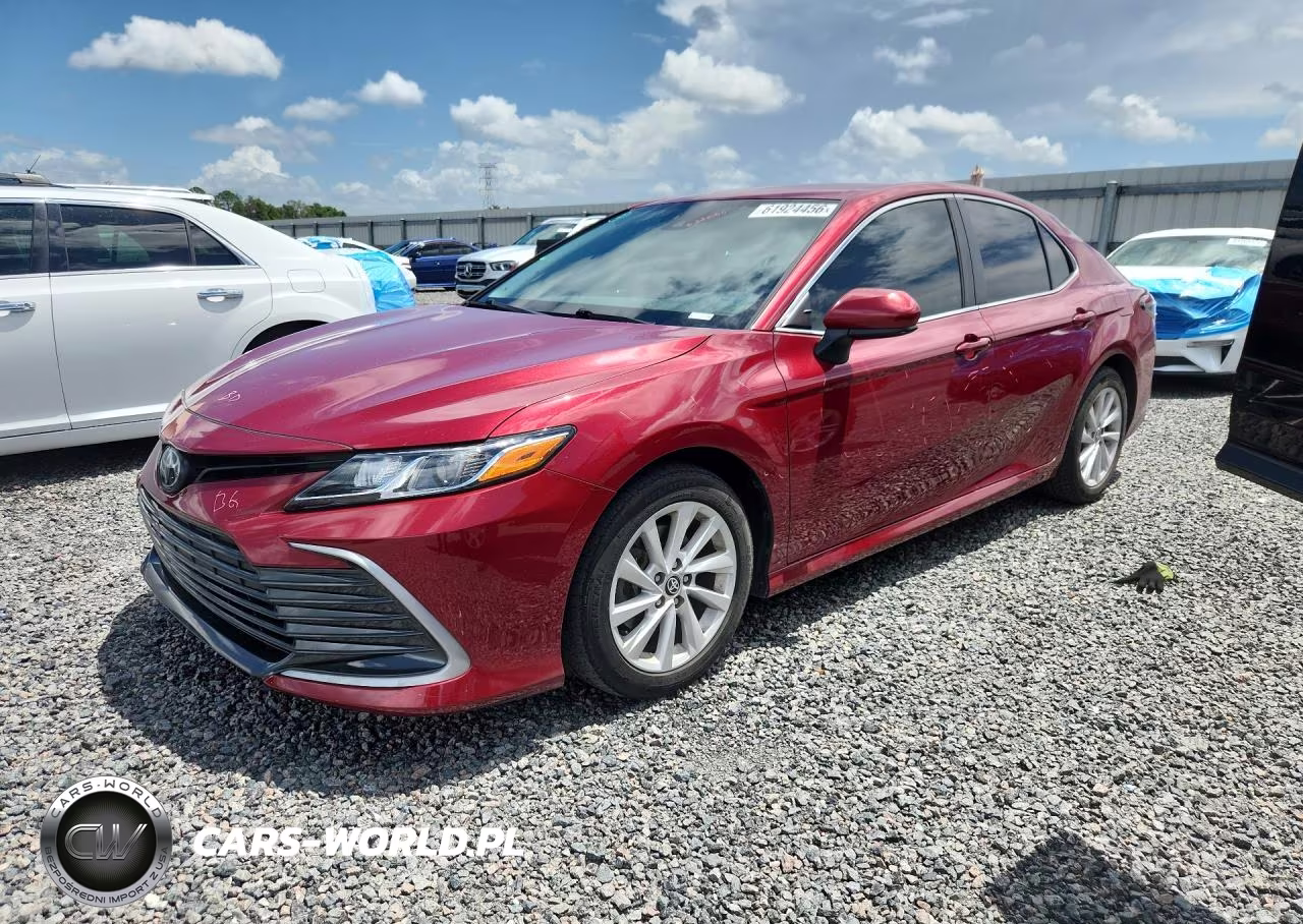 2022 Toyota Camry Le