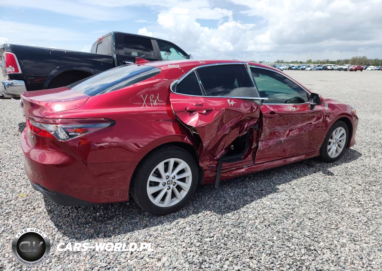 2022 Toyota Camry Le VIN:4T1C11AK0NU696130 - 3