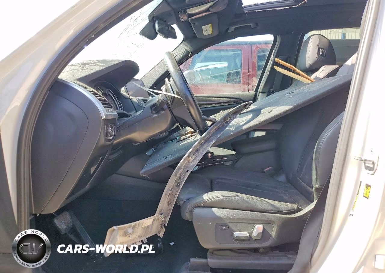 2019 BMW X3 Sdrive30I VIN:5UXTR7C56KLF29359 - 7