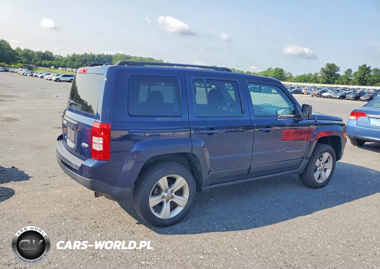 2016 Jeep Patriot Latitude VIN:1C4NJRFB8GD581119 - 3