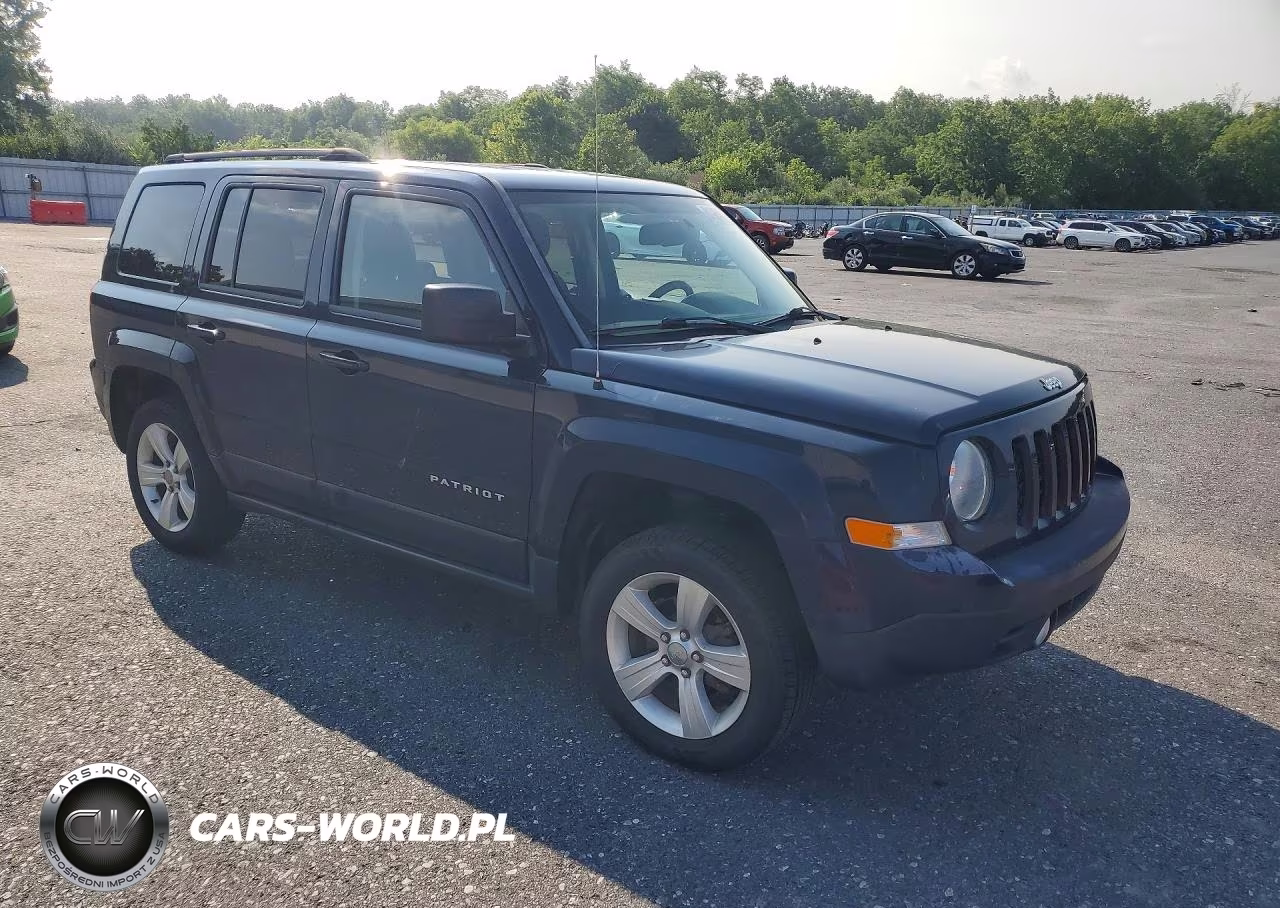 2016 Jeep Patriot Latitude VIN:1C4NJRFB8GD581119 - 4