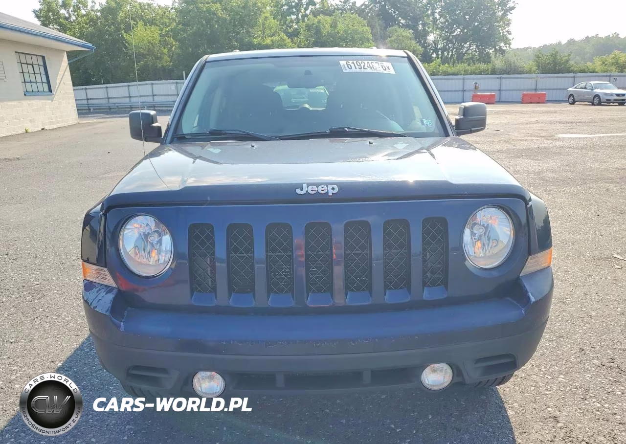 2016 Jeep Patriot Latitude VIN:1C4NJRFB8GD581119 - 5