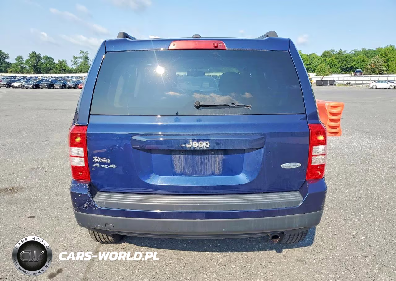 2016 Jeep Patriot Latitude VIN:1C4NJRFB8GD581119 - 6