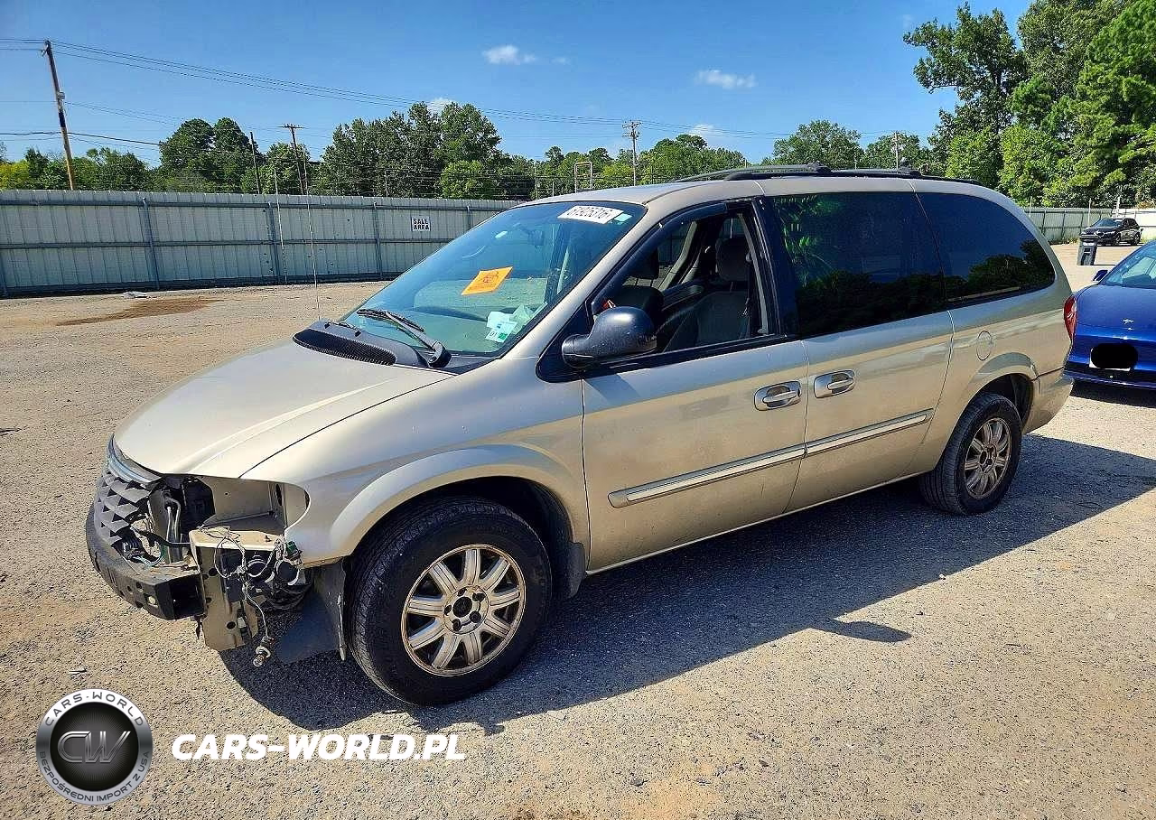 2005 Chrysler Town & Country Touring